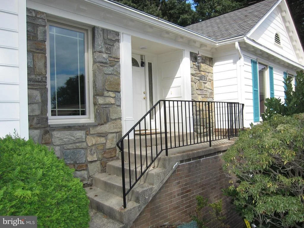 Photo of 15212 WINSTEAD LANE