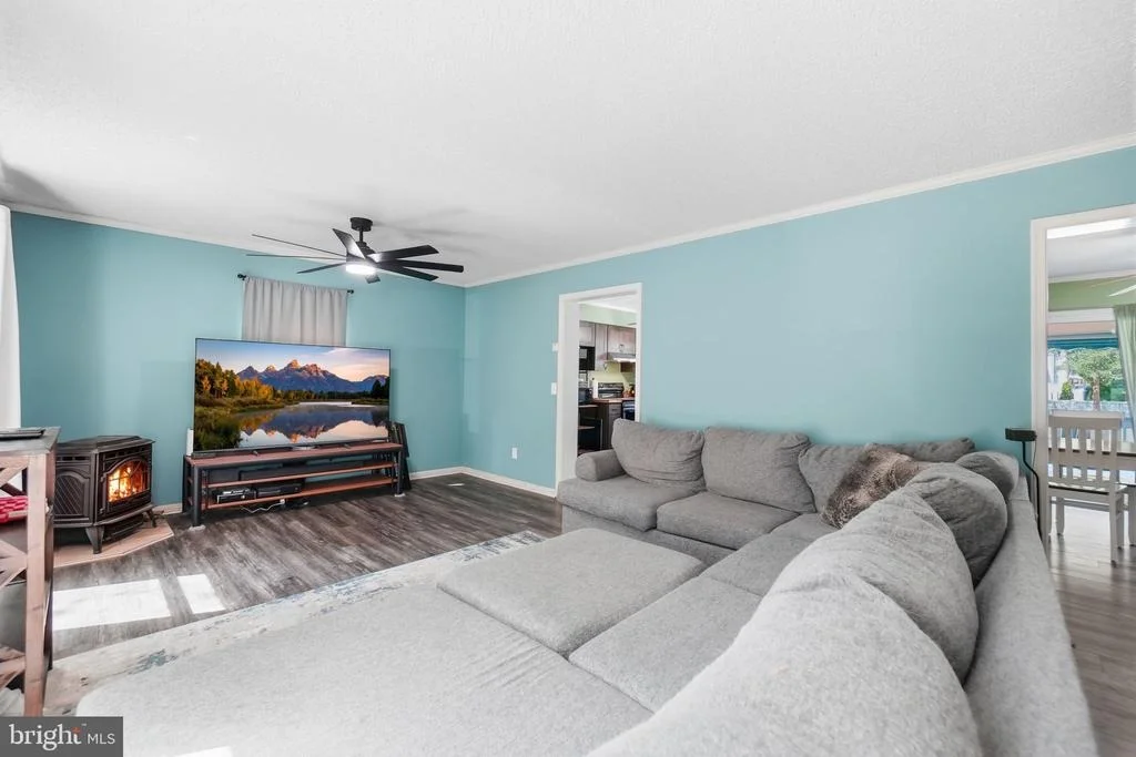 Photo of 912 BUCKINGHAM DRIVE
