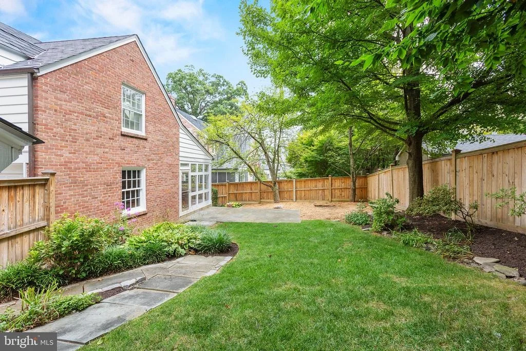 Photo of 7008 BEECHWOOD DRIVE