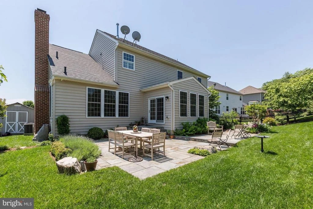 Photo of 2424 LONGFELLOW COURT