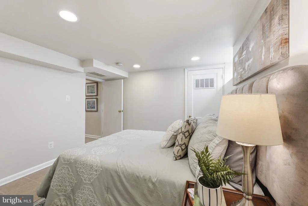 Photo of 9109 BRADFORD ROAD