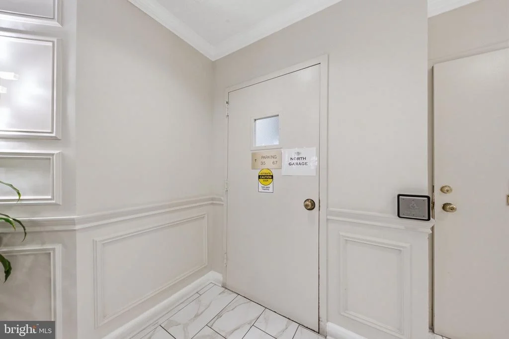 Photo of Unit 2115 at 15107 INTERLACHEN DRIVE