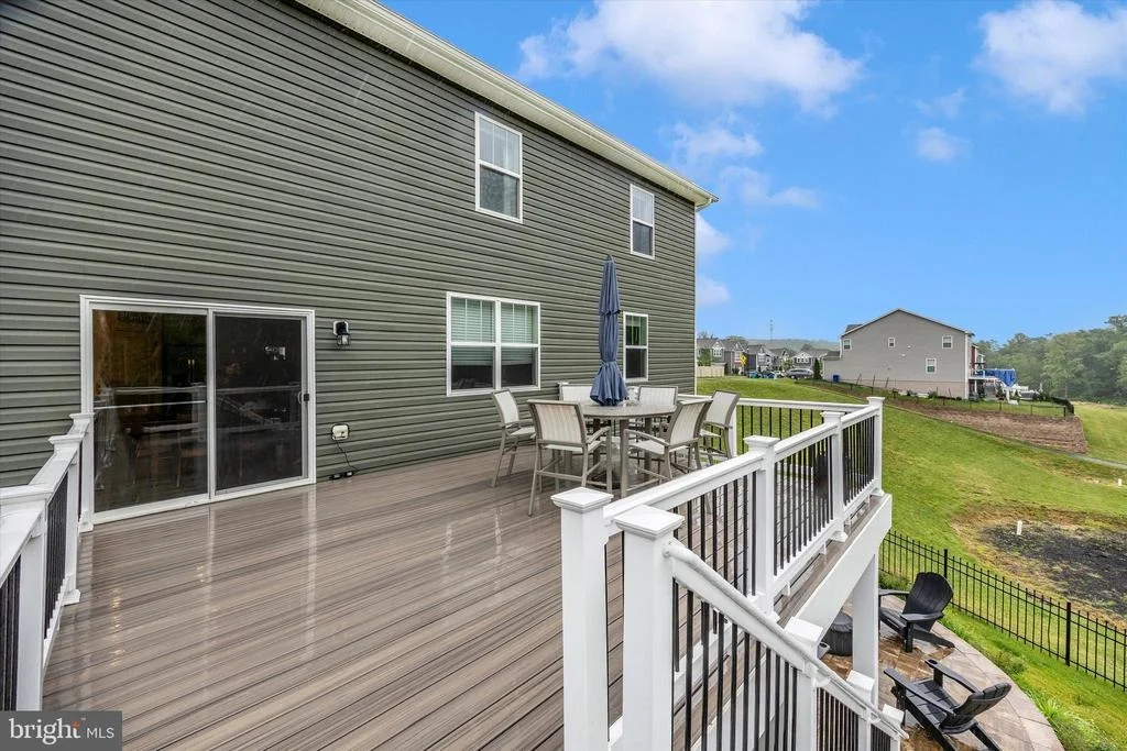 Photo of 5613 ZOE LANE