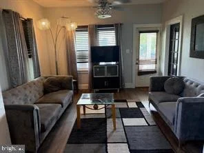 Photo of 327 OAKLAND AVENUE