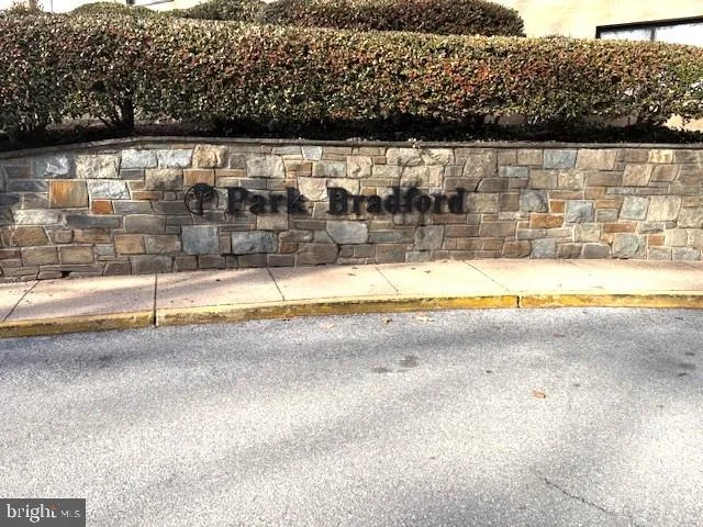 Photo of Unit 310 at 8601 MANCHESTER ROAD