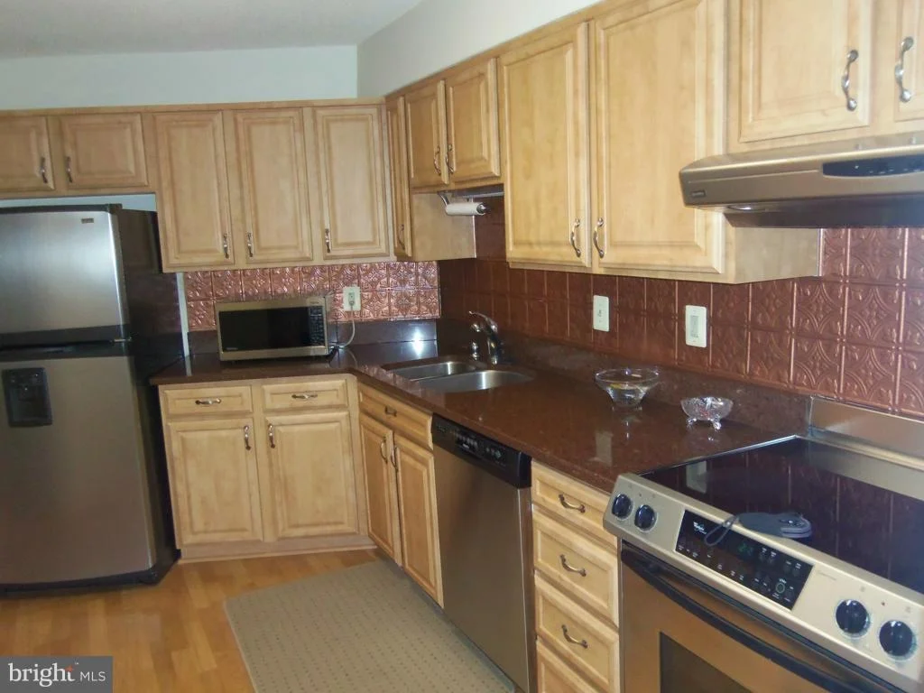 Photo of Unit 3218 at 15115 INTERLACHEN DRIVE