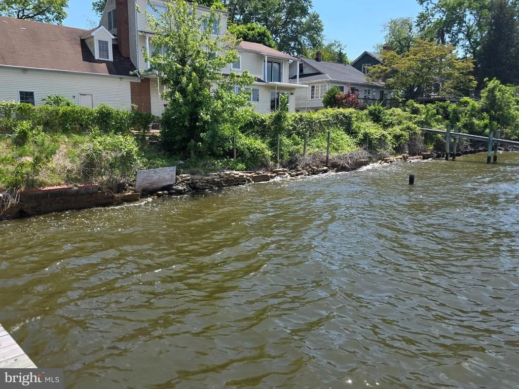 Photo of 145 EDGEWATER DRIVE