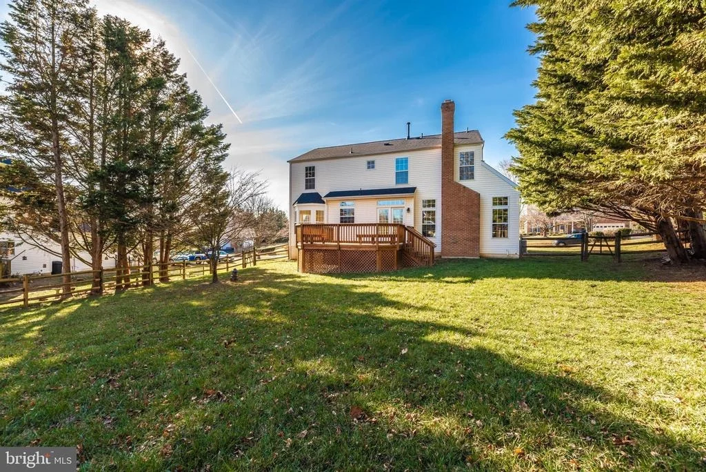 Photo of 10203 CROSSCUT WAY