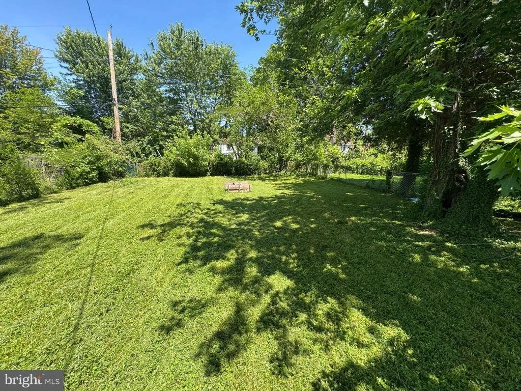 Photo of 4624 MARY AVENUE