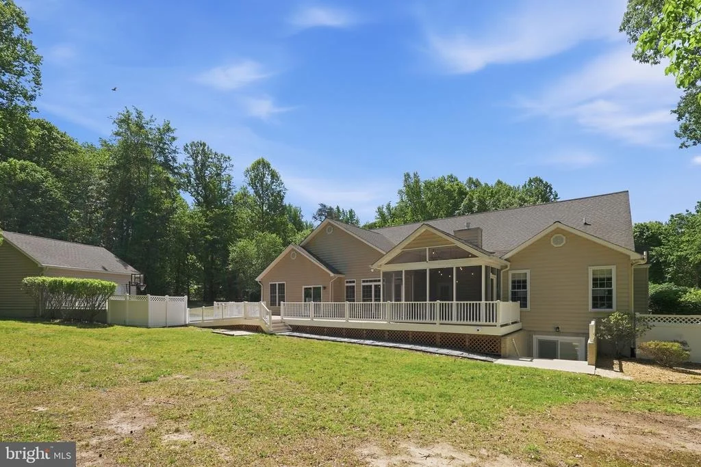 Photo of 925 CARSON ROAD