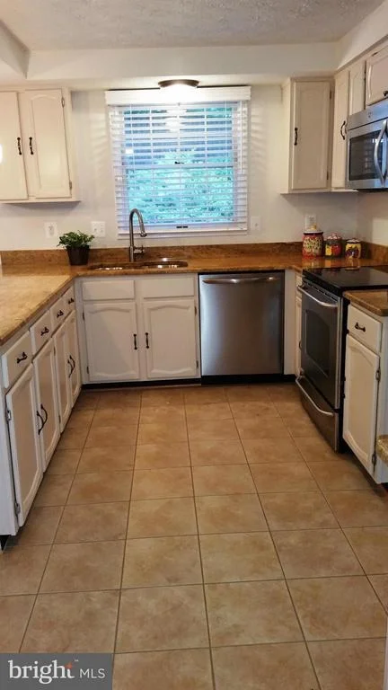 Photo of 9544 LOCUST HILL DRIVE