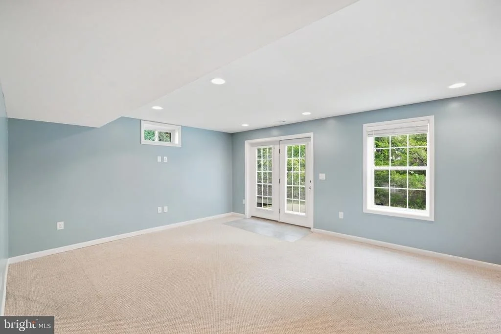 Photo of 18213 JILLIAN LANE