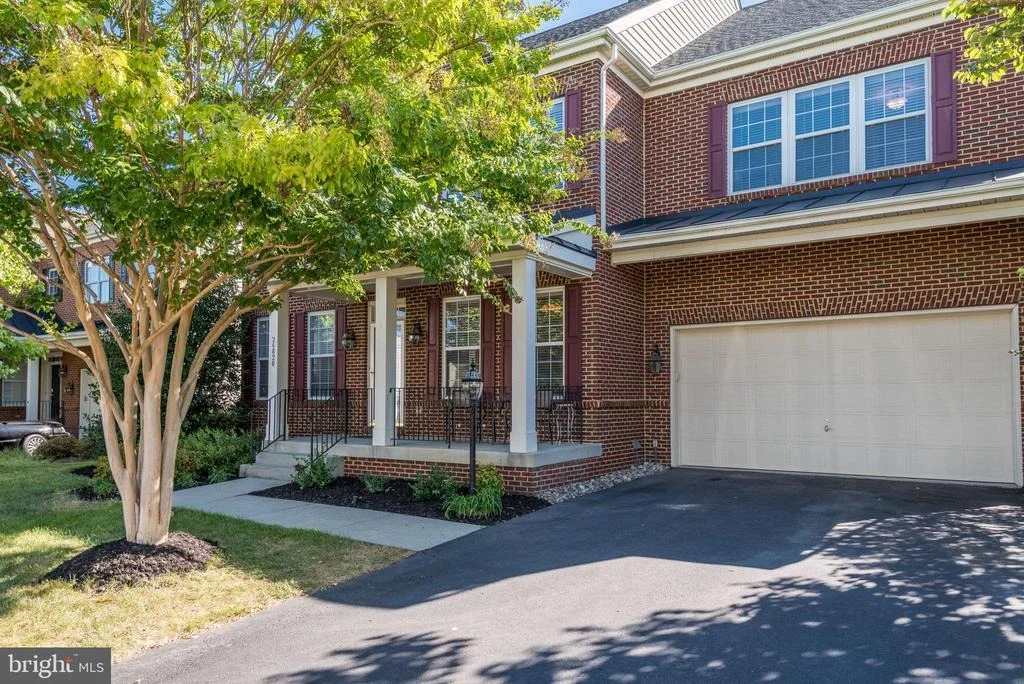 Photo of 24820 STONE PILLAR DRIVE