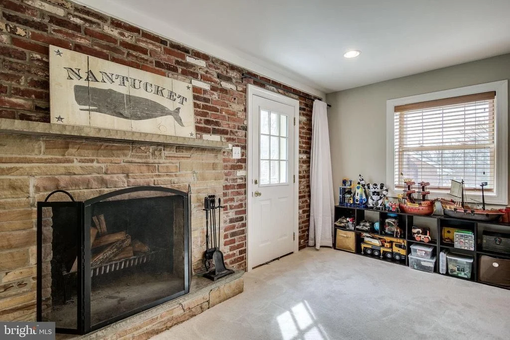 Photo of 919 JUNIPER PLACE