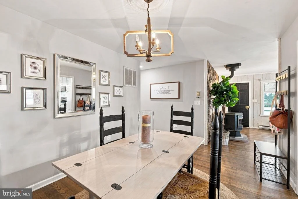 Photo of 21088 UNISON ROAD