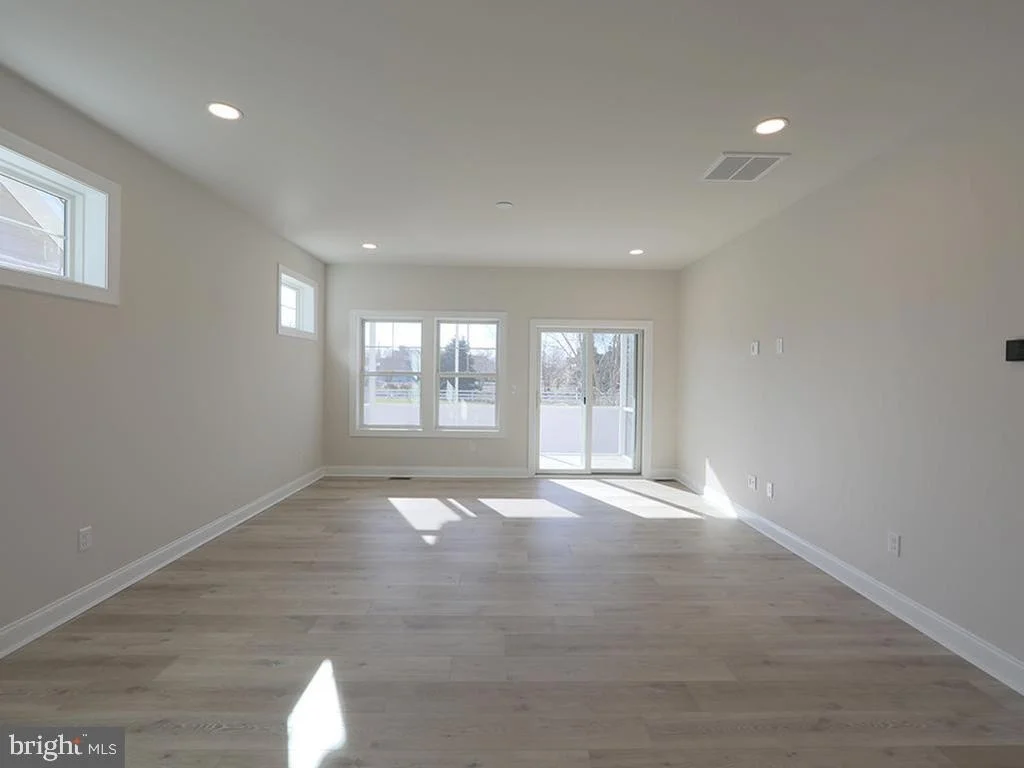 Photo of 33745 CATCHING COVE CT