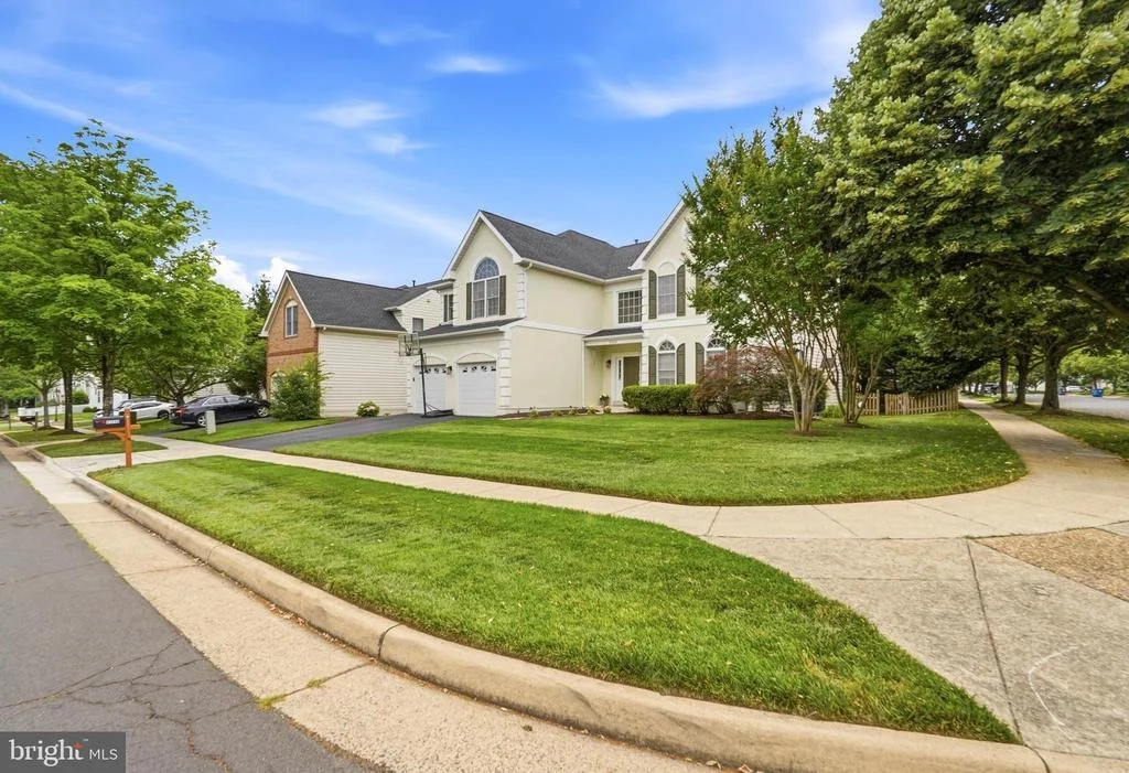 Photo of 43648 INTREPID STREET