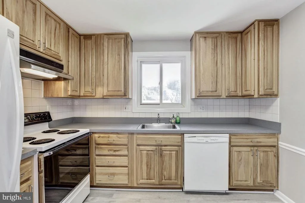Photo of 4310 ROBERT COURT