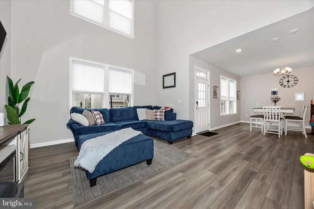 Photo of 1701 EVANSBERRY DR