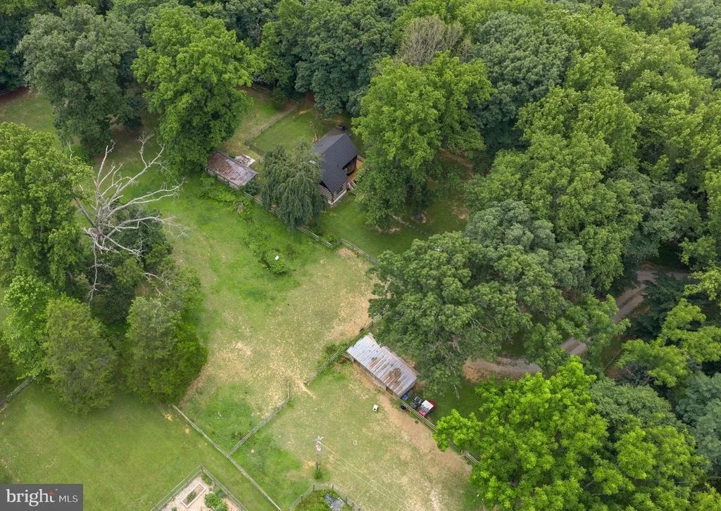 Photo of 1263 FROGTOWN ROAD