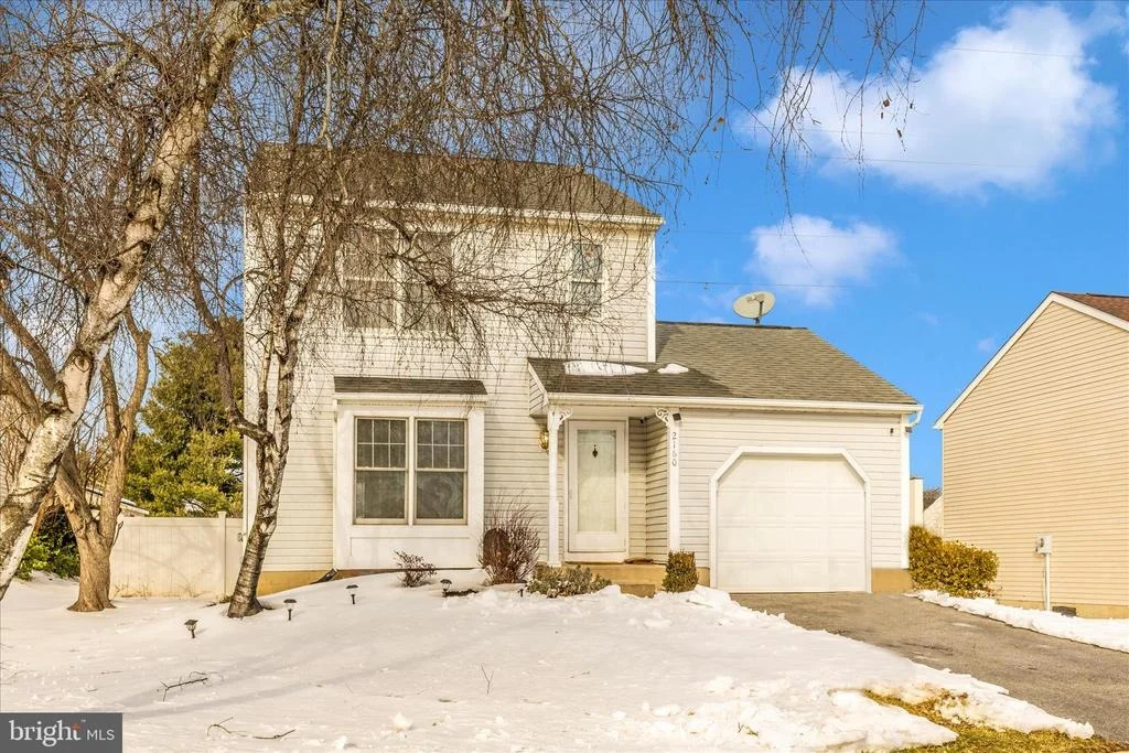 Photo of 2160 COLLINGWOOD LANE