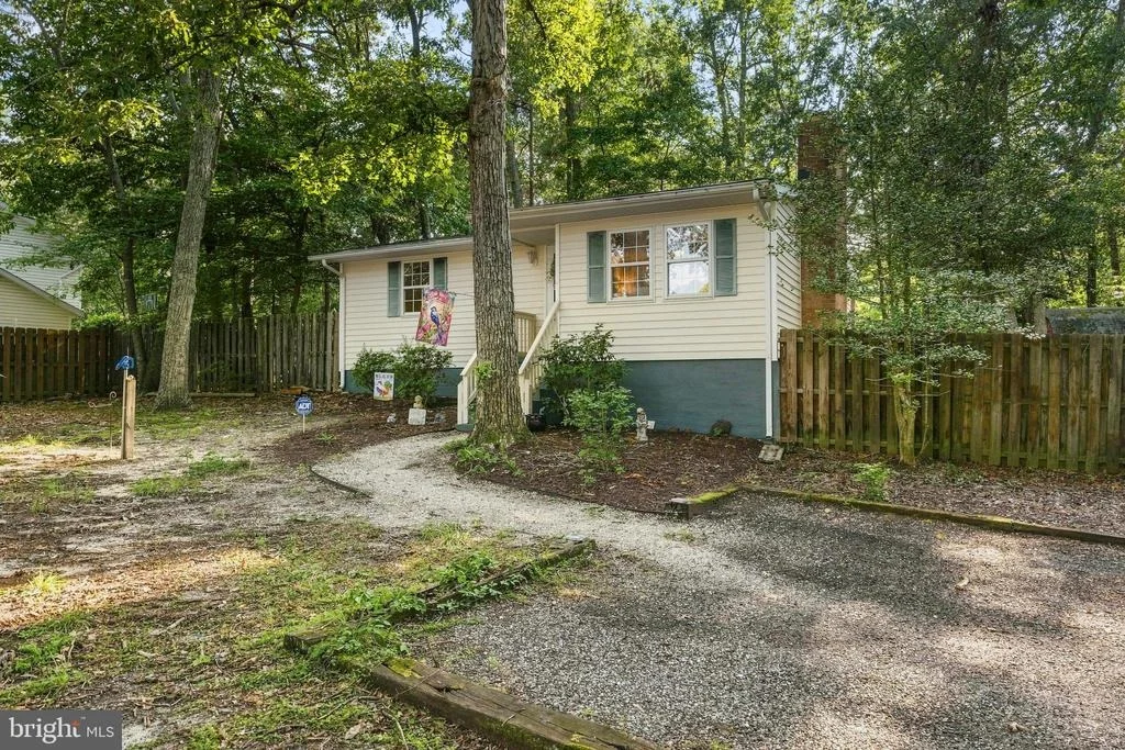 Photo of 11407 RAWHIDE ROAD