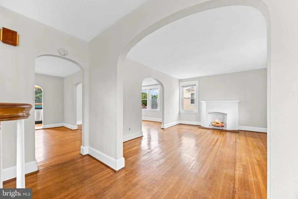 Photo of 1257 CIRCLE DRIVE