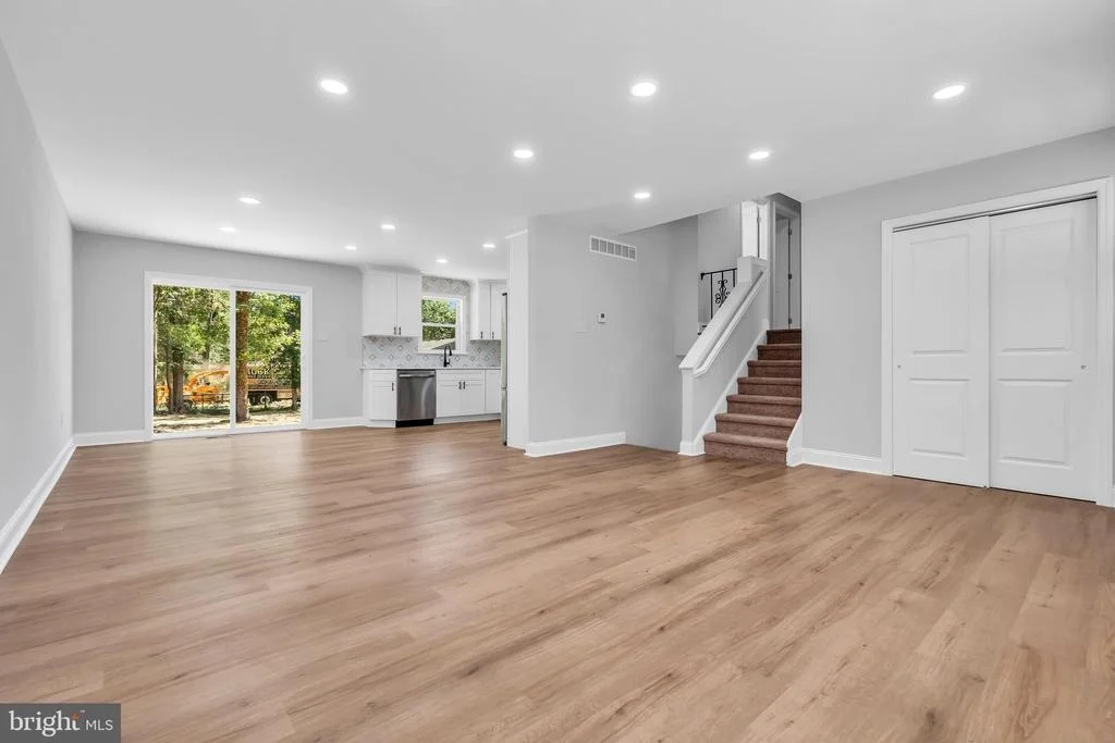 Photo of 143 OAK PINES BOULEVARD
