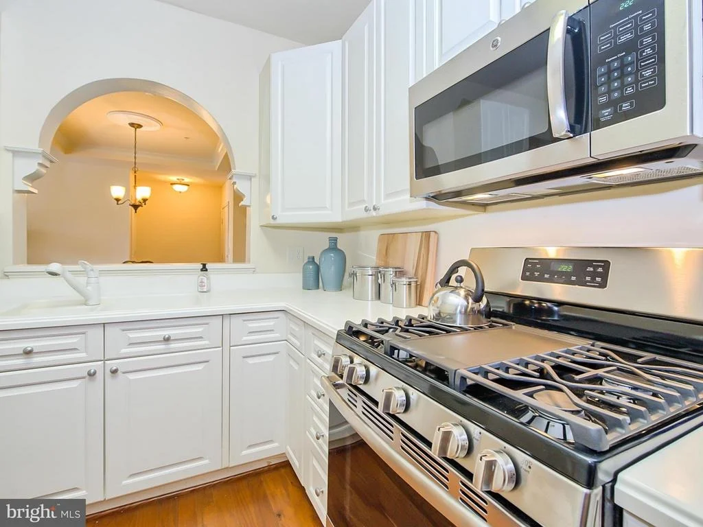 Photo of Unit 313 at 2500 WATERSIDE DRIVE