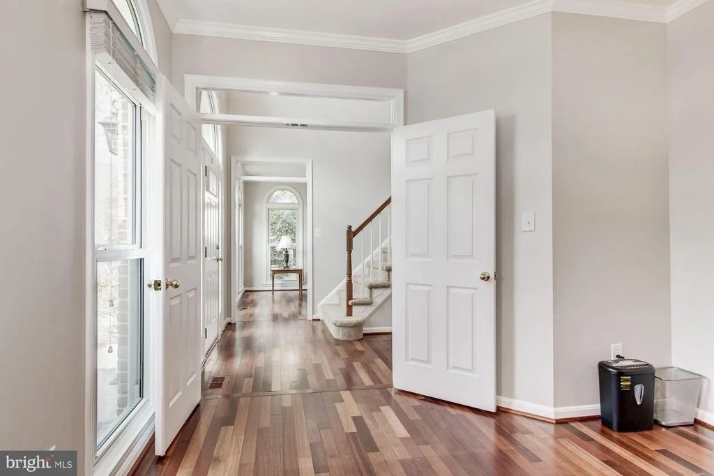 Photo of 8106 DEERCREEK PLACE