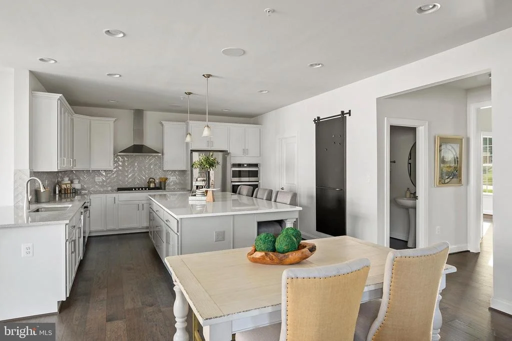 Photo of 10417 LESLIE DRIVE