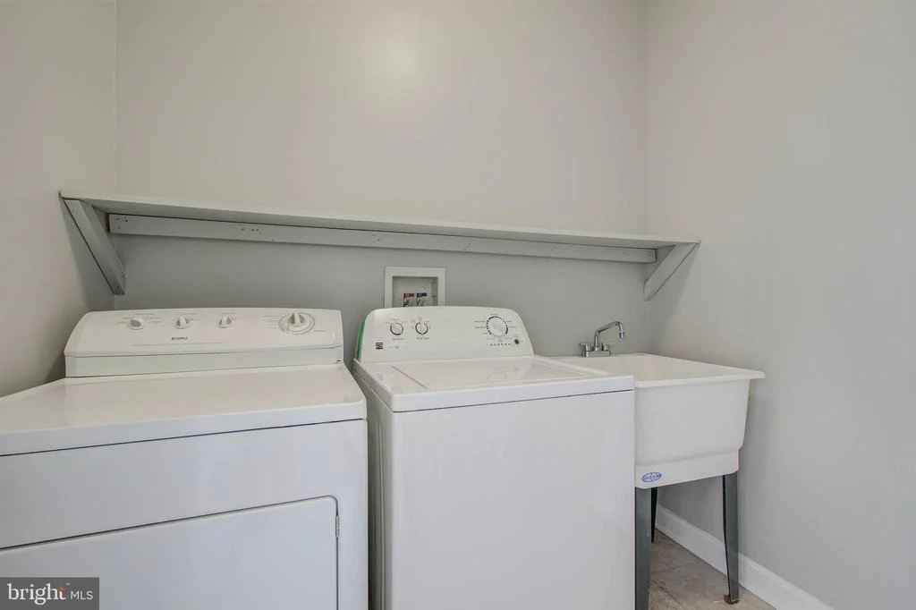 Photo of 301 NOVA COURT