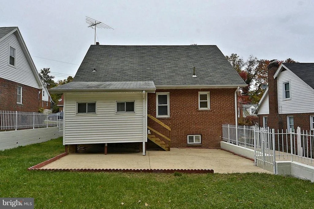 Photo of 4705 QUADRANT STREET