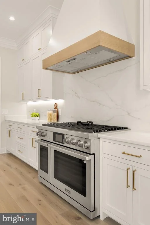 Photo of 9512 FOREST ROAD