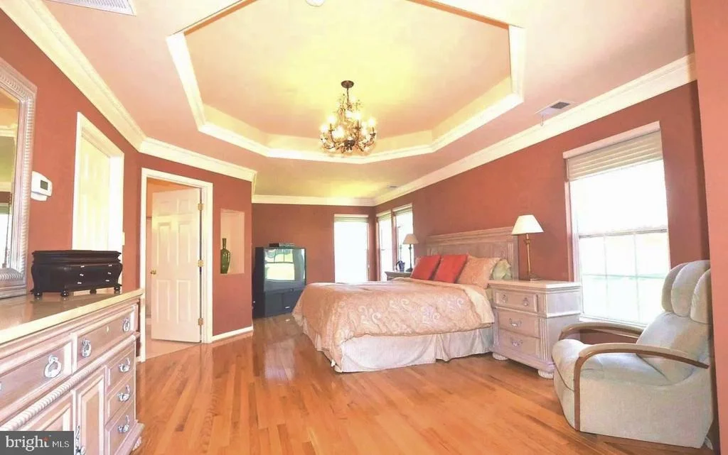 Photo of 19312 PLUMMER DRIVE