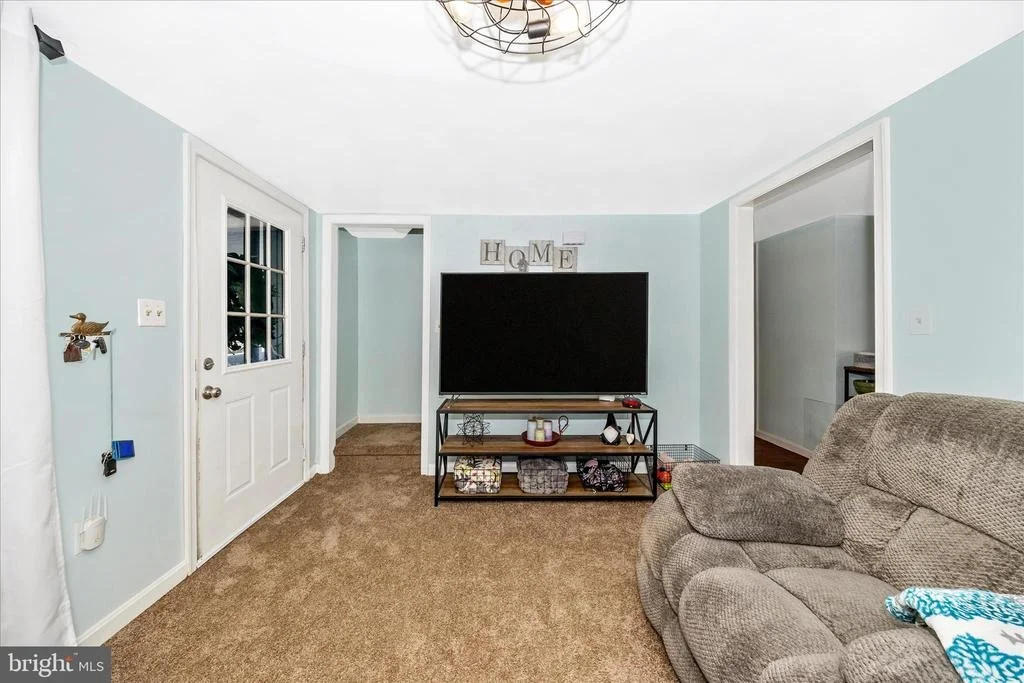 Photo of 5618 BARTONSVILLE ROAD