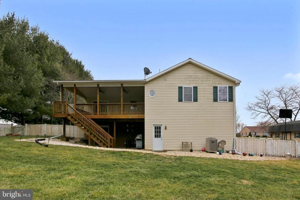 Photo of 19510 THOMAS DRIVE