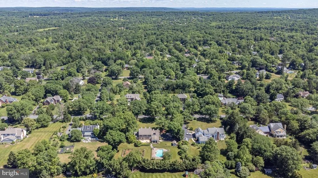 Photo of 24 MEADOW LANE