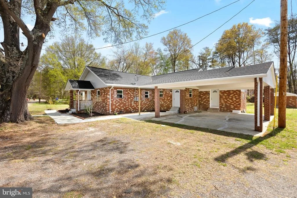 Photo of 5311 BROWNS PLACE