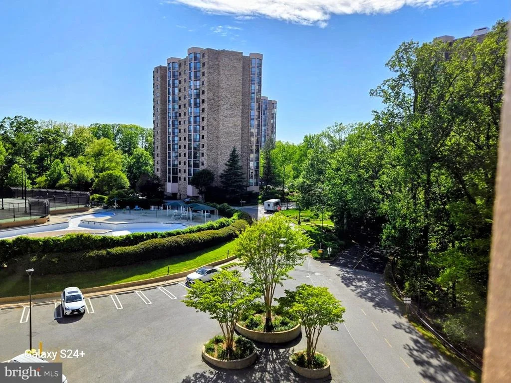 Photo of Unit 608 at 5903 MOUNT EAGLE DRIVE