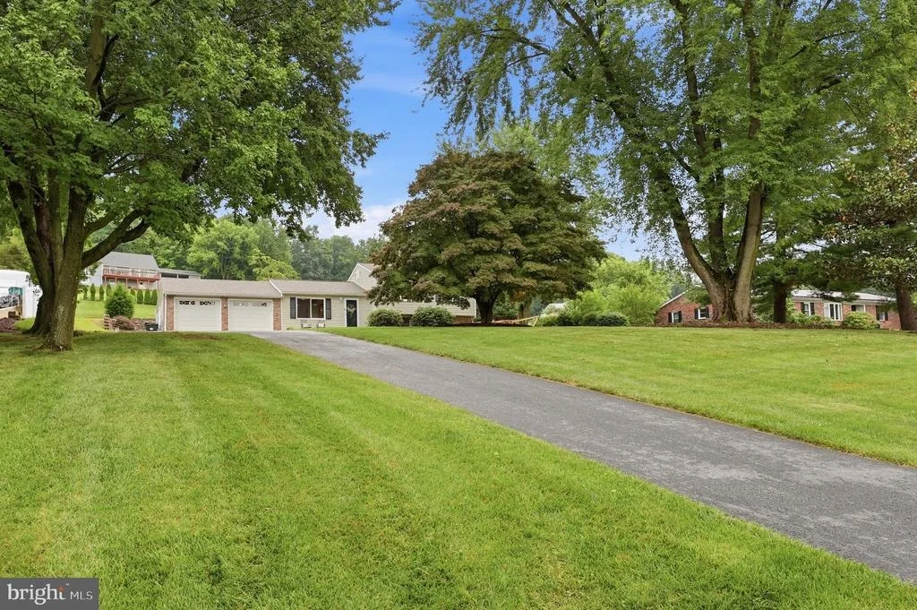 Photo of 6113 ELAINE DRIVE