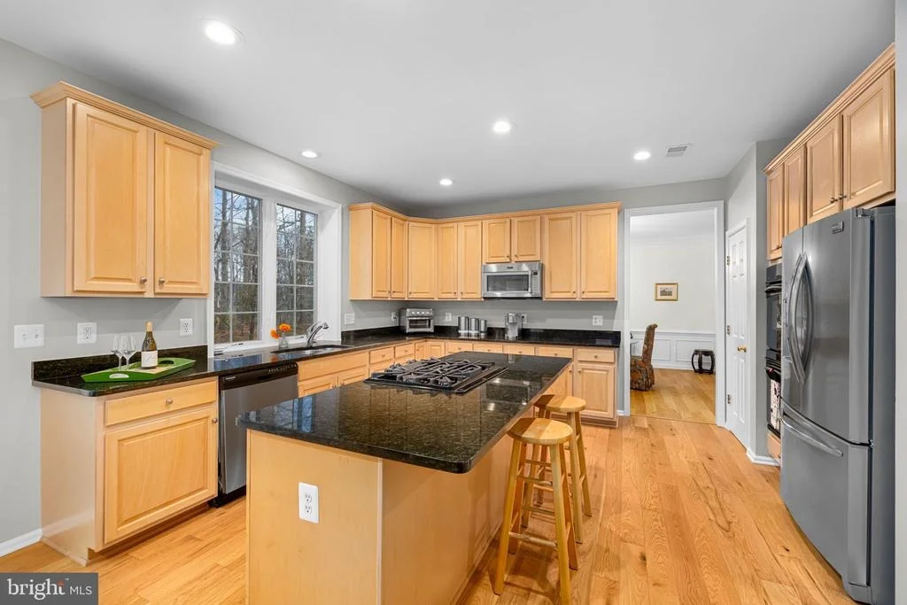 Photo of 8068 PAPER BIRCH DRIVE