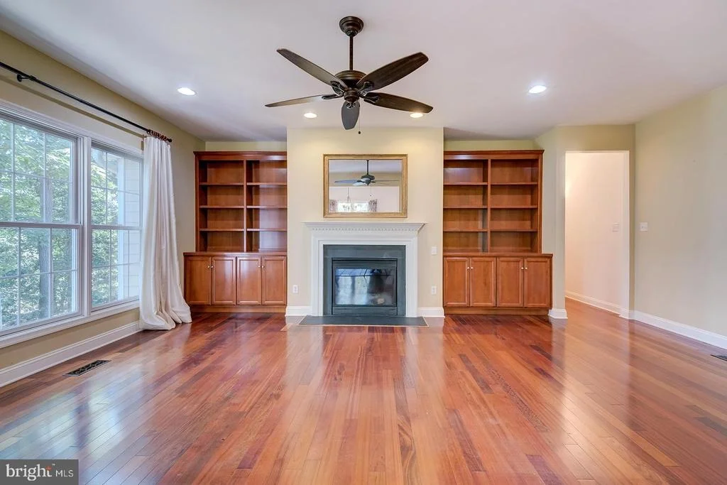 Photo of 142 W SHORE DRIVE