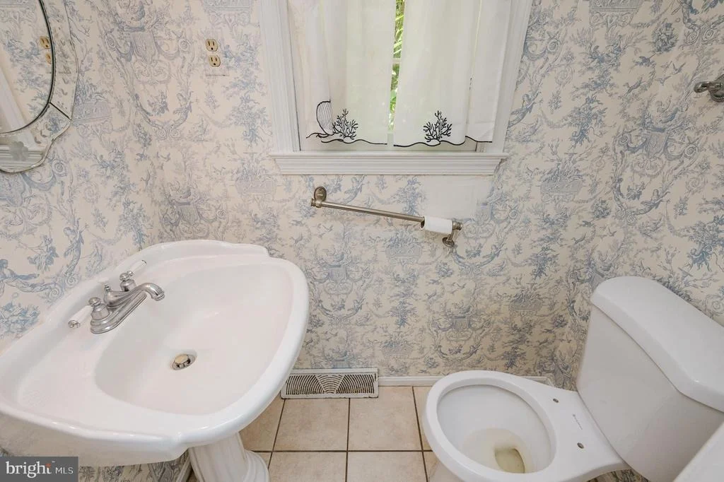 Photo of 318 BEACH DRIVE