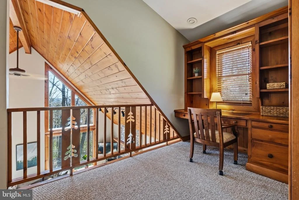 Photo of 206 HIGHLINE DRIVE