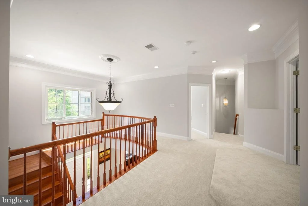 Photo of 43916 RIVERPOINT DRIVE