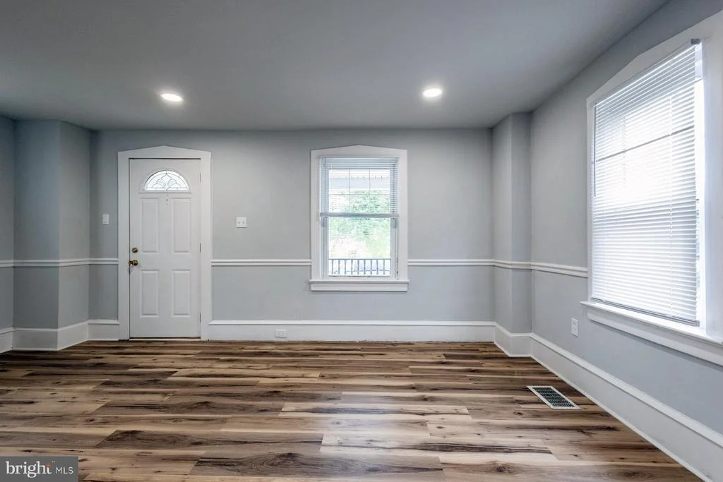 Photo of 213 BRYANT AVENUE
