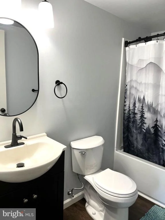 Photo of 15932 HIBISCUS DRIVE
