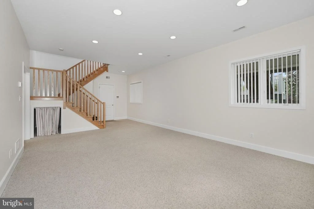 Photo of 160 CLIFFVIEW DRIVE