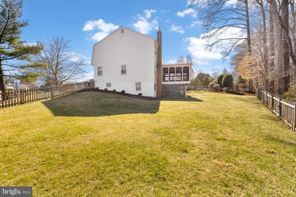 Photo of 6300 GLENBARD ROAD